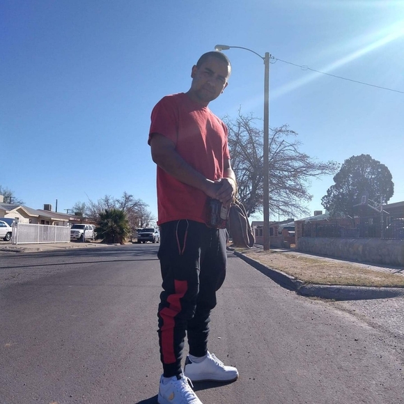 Meet your Posher, David - Picture 1 of 1